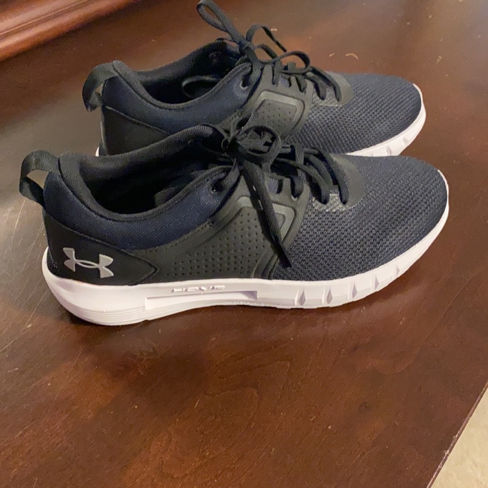 NWOT… Under armor HOVR sneakers